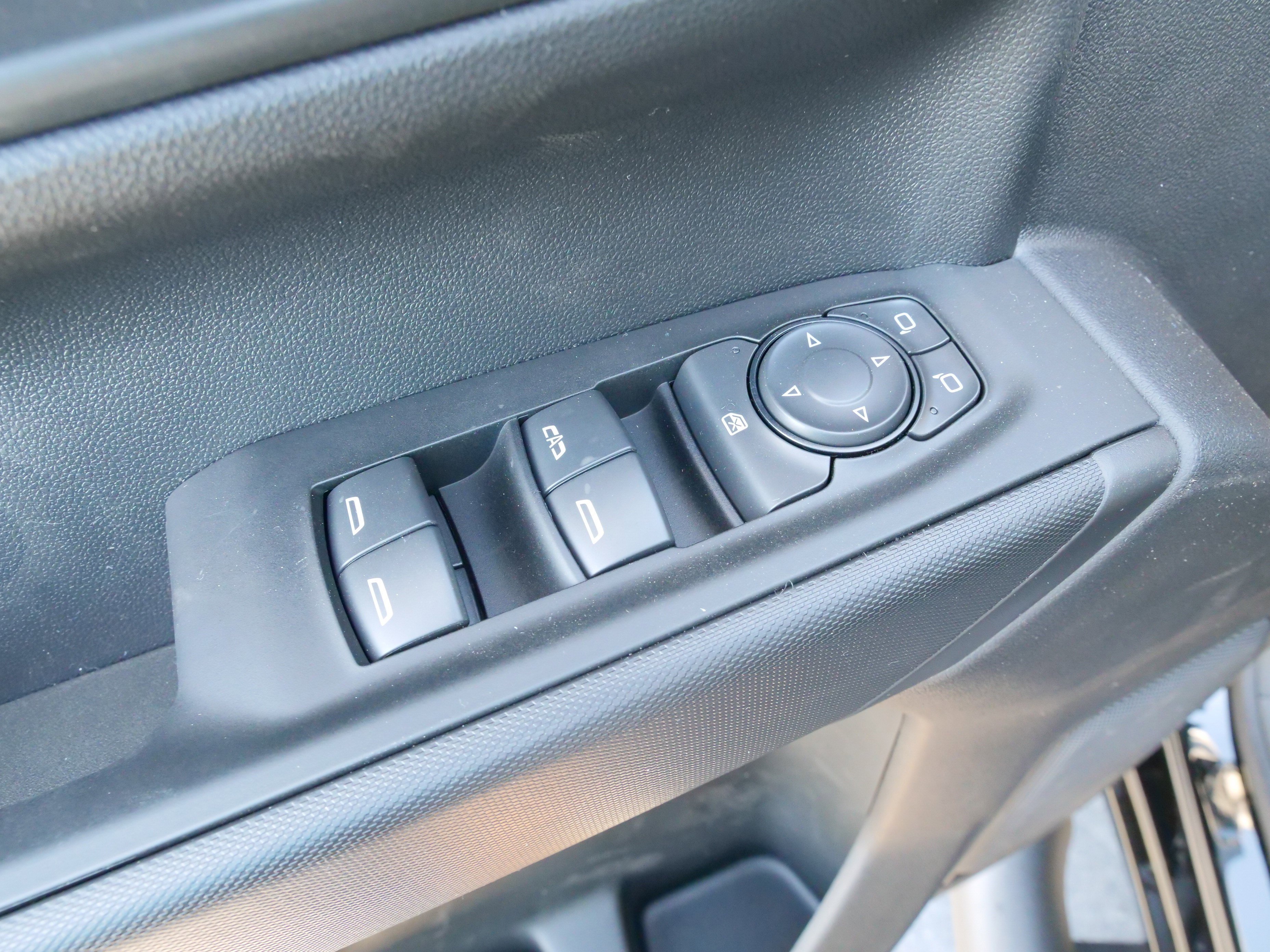 New 2026 Chevrolet Silverado 1500 Custom w/ Turbomax Blackout Package image 18