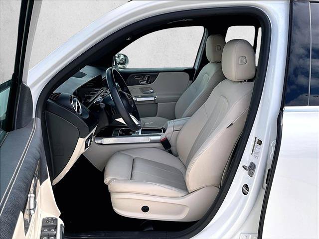 Used 2025 Mercedes-Benz GLB 250 image 28