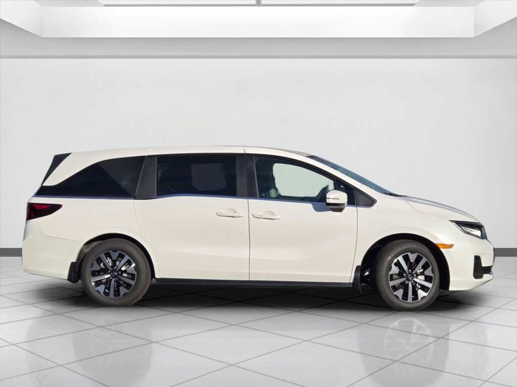 New 2027 Honda Odyssey EX-L image 3