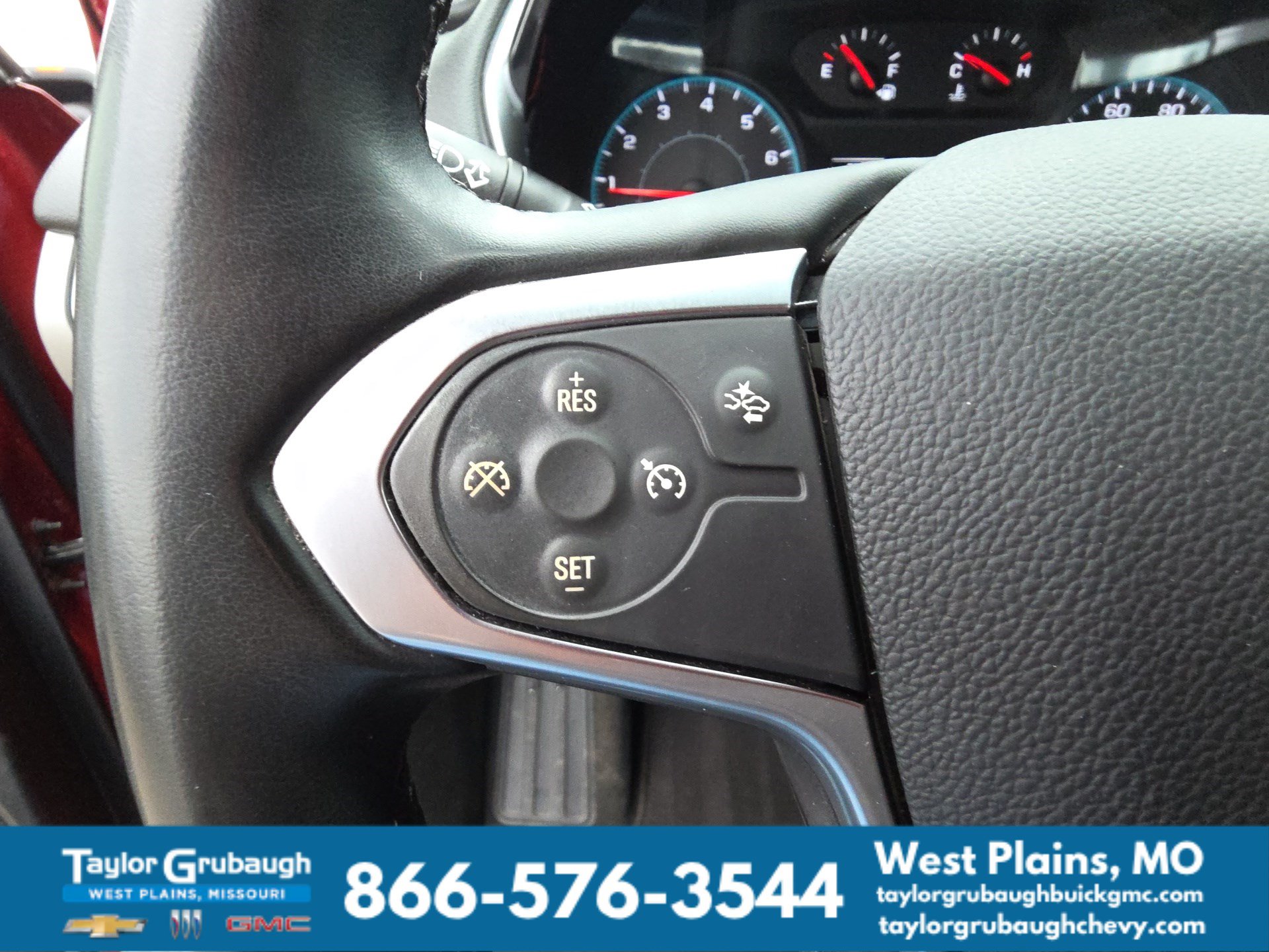 Used 2023 Chevrolet Traverse LT FWD image 18