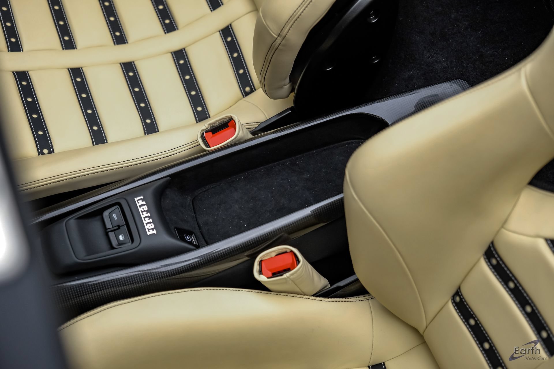 Used 2023 Ferrari F8 Tributo RWD image 75