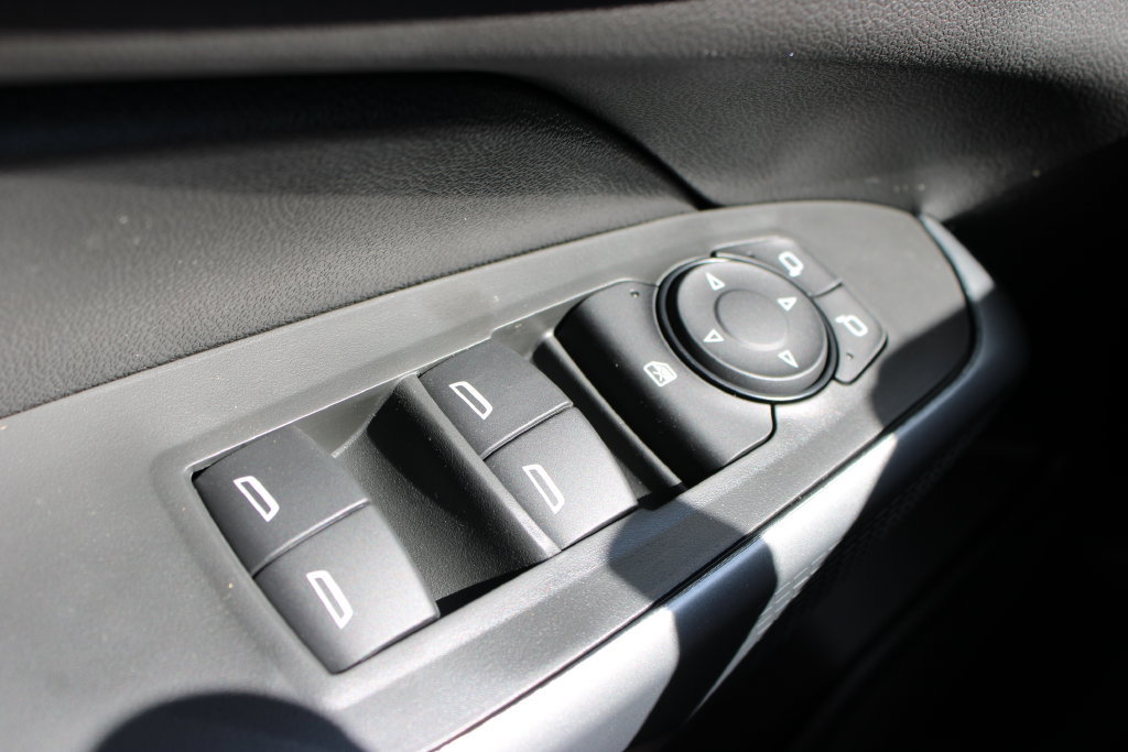 New 2026 Chevrolet Trax LS w/ LS Convenience Package FWD image 34
