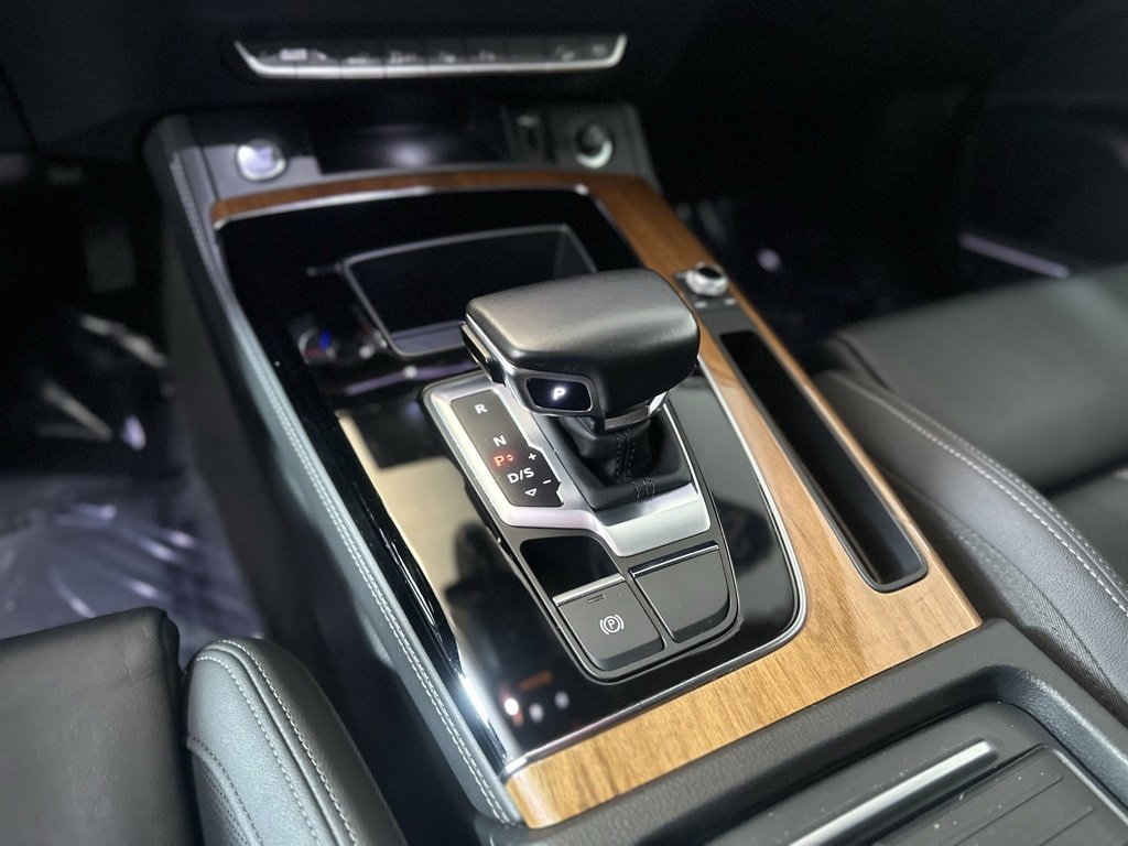 Used 2021 Audi Q5 e Prestige w/ Prestige Package image 17