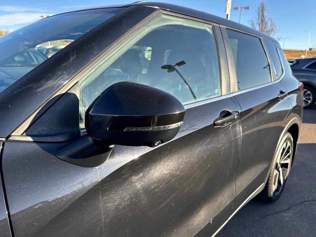 Used 2022 Mitsubishi Outlander SE image 22