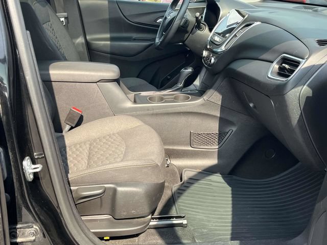 Used 2018 Chevrolet Equinox LT w/ Sun & Infotainment Package AWD/4WD image 25