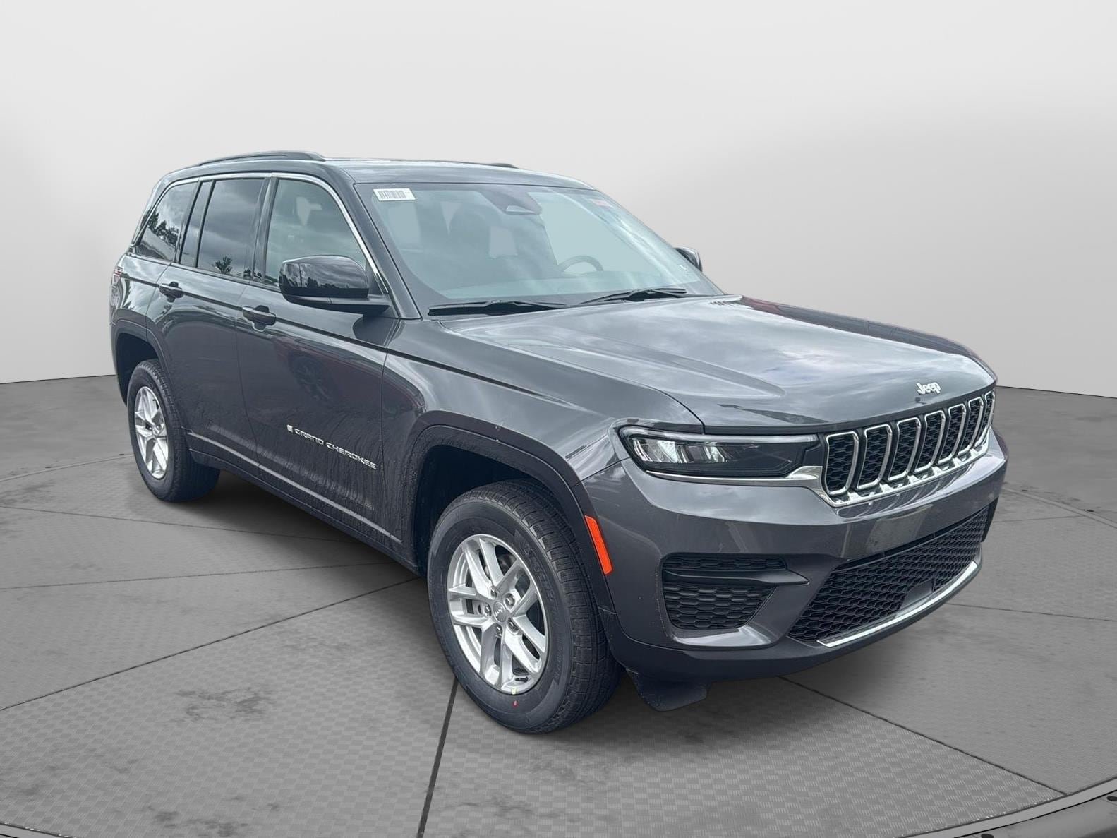 Used 2025 Jeep Grand Cherokee Laredo X w/ Trailer Tow Package
