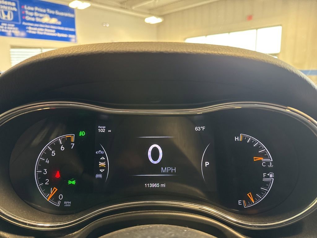 Used 2019 Jeep Grand Cherokee Limited w/ Luxury Group II image 7