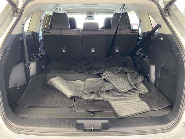 Certified 2024 Toyota Highlander LE image 12