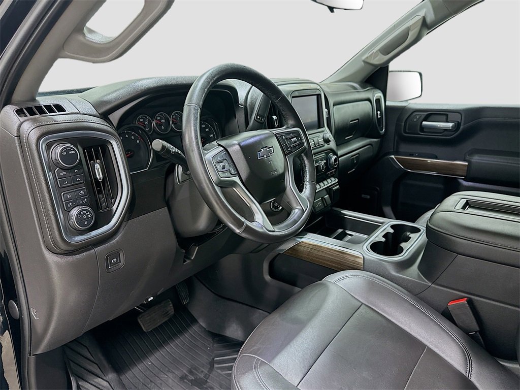 Used 2021 Chevrolet Silverado 1500 LT Trail Boss w/ Convenience Package II image 9