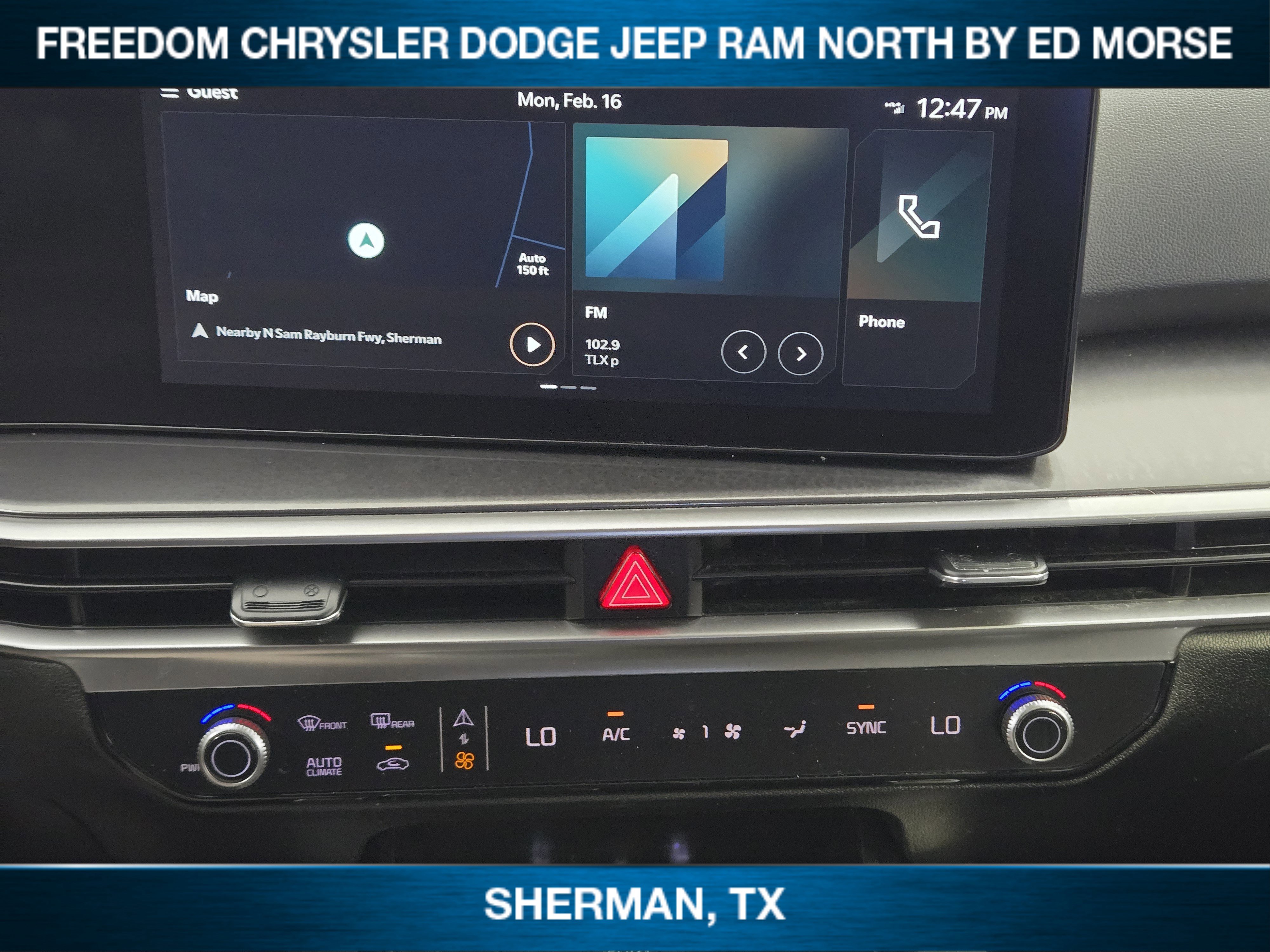 Used 2024 Kia Sorento S image 11