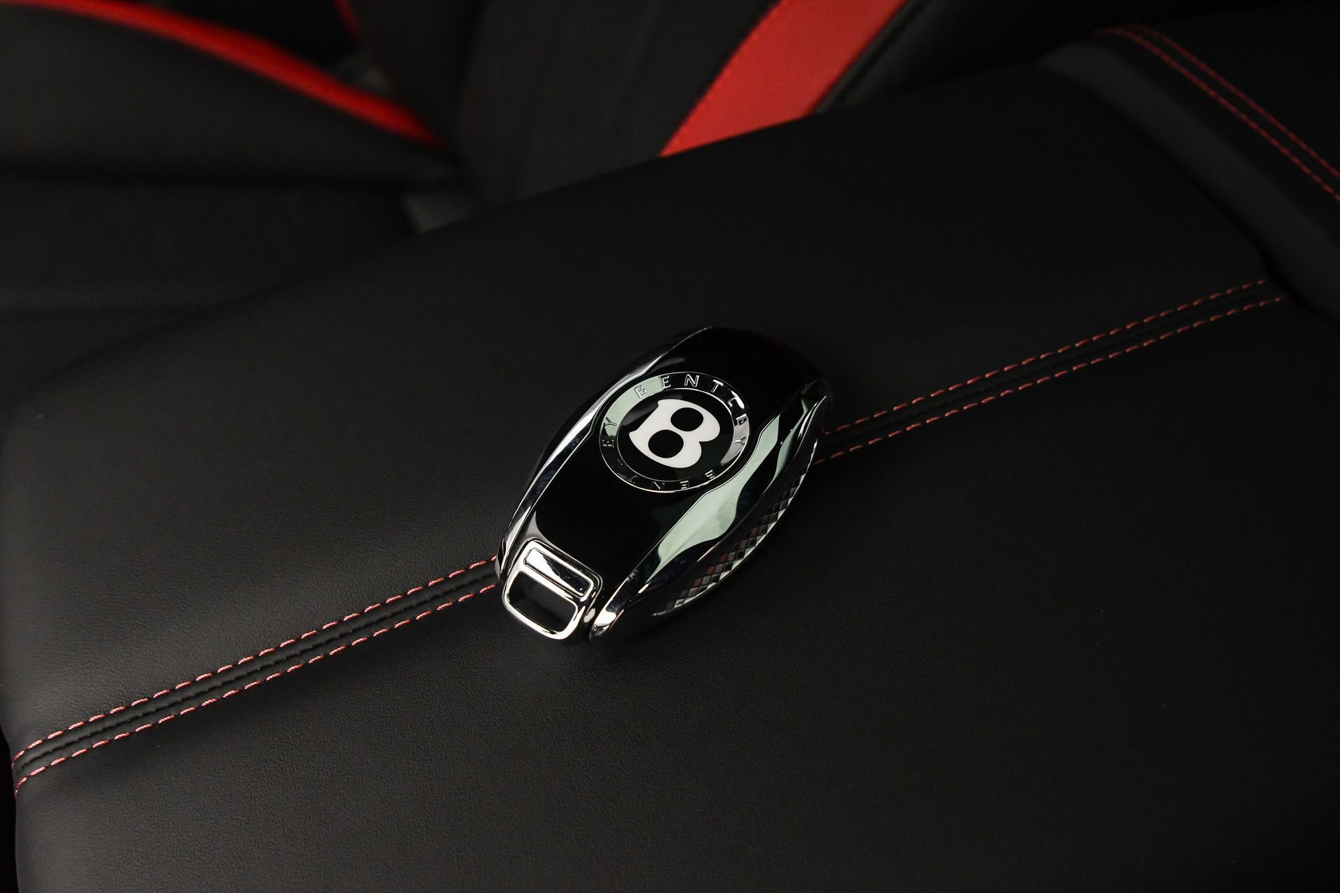 New 2025 Bentley Flying Spur Plug-In Hybrid image 21