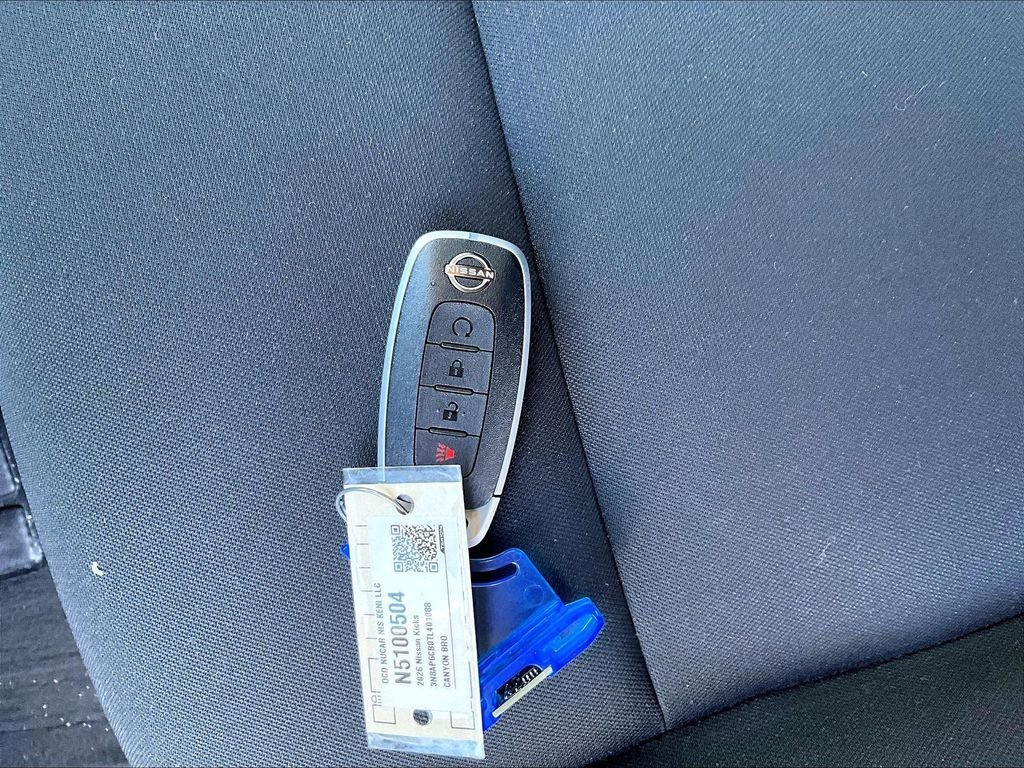 Used 2023 Nissan Rogue S AWD/4WD image 26