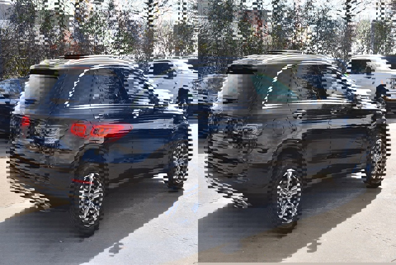 Used 2022 Mercedes-Benz GLC 300 image 7