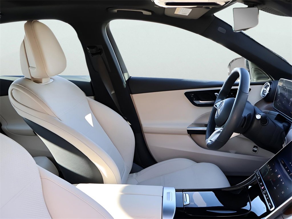 Used 2023 Mercedes-Benz C 300 4MATIC Sedan image 10