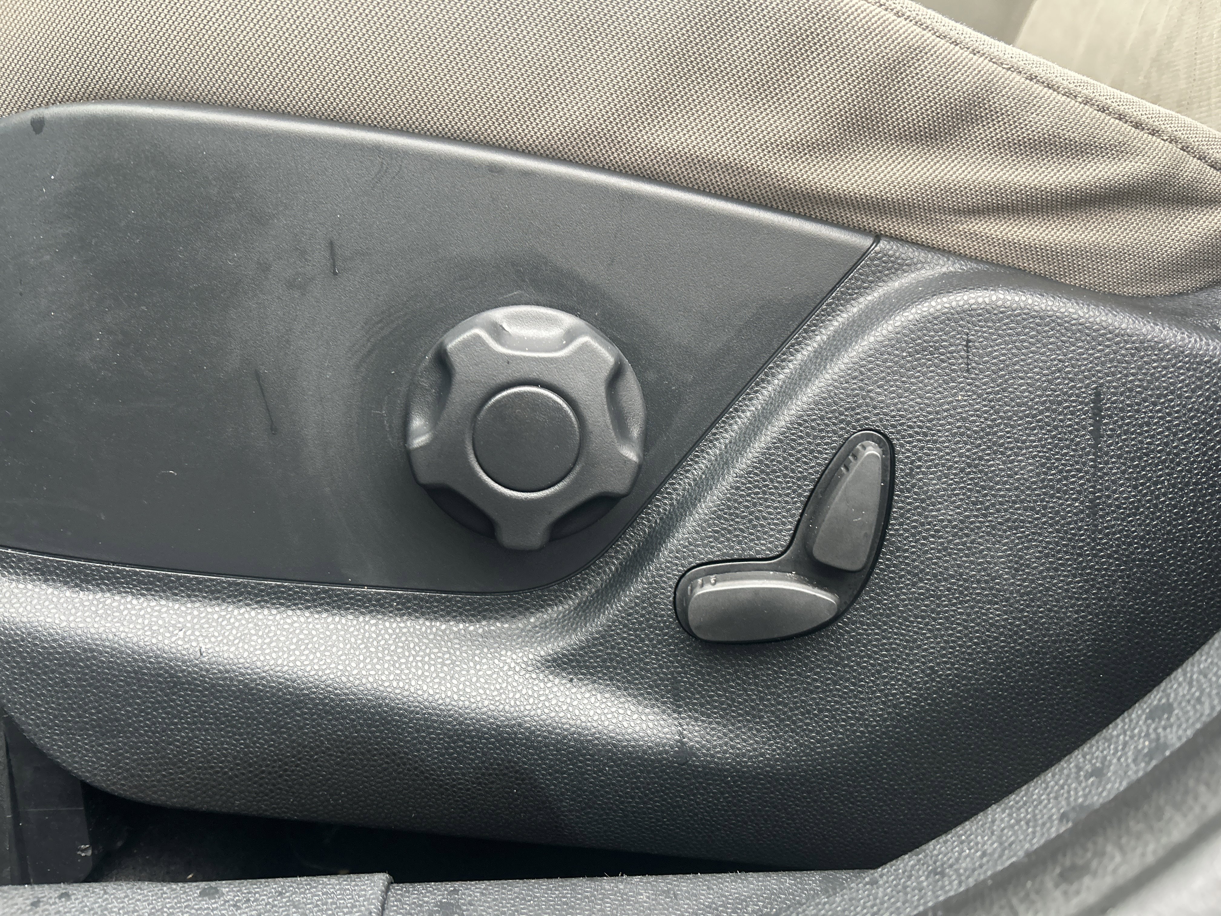 Used 2018 Ford EcoSport SE image 13