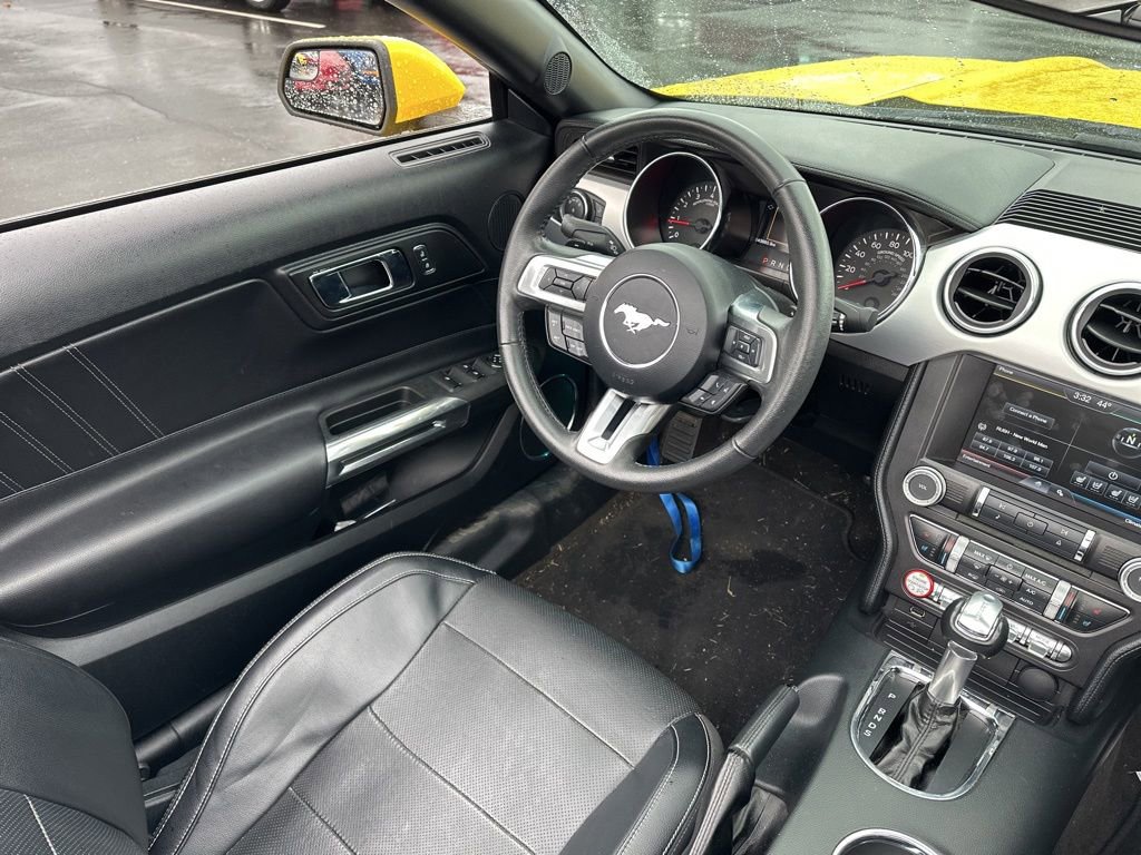 Used 2015 Ford Mustang Premium RWD image 7