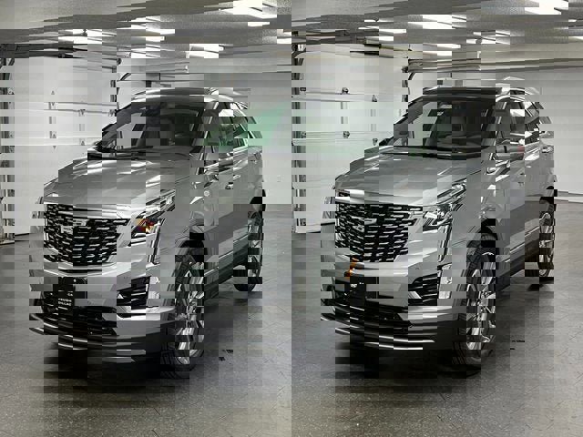 New 2025 Cadillac XT5 Premium Luxury image 1