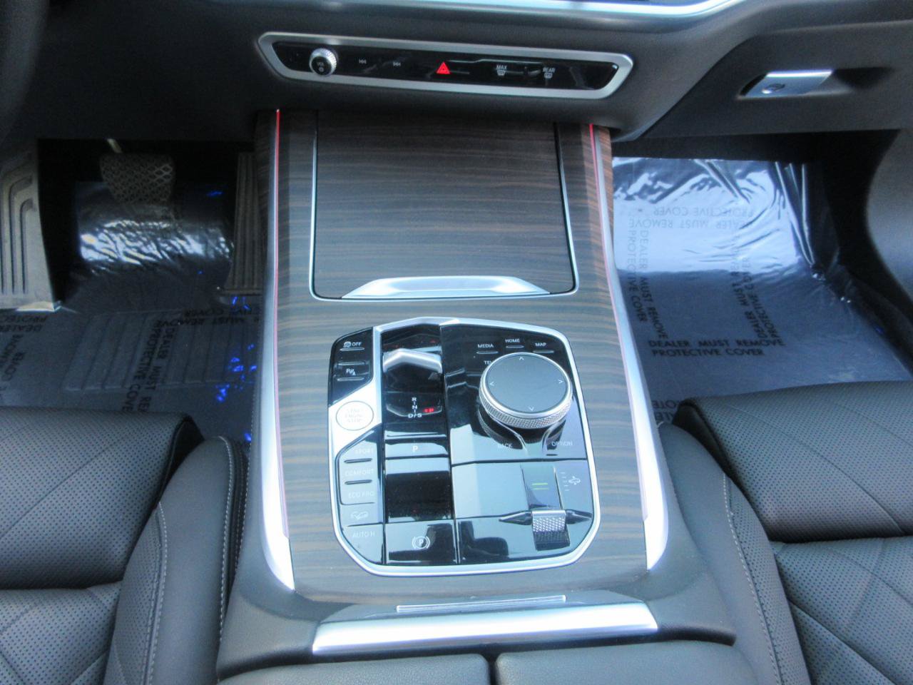 Used 2025 BMW X7 xDrive40i w/ Premium Package AWD/4WD image 55