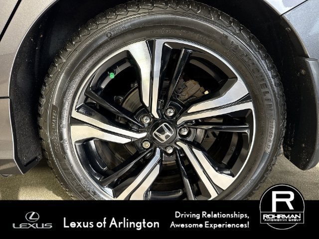 Used 2017 Honda Civic Touring image 5
