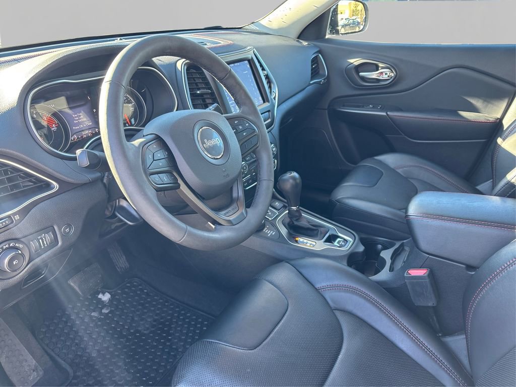 Used 2022 Jeep Cherokee Trailhawk w/ Premium Leather Package image 9