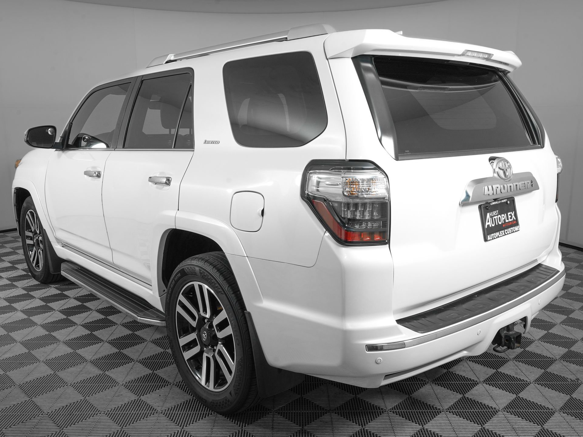 Used 2018 Toyota 4Runner Limited RWD image 6