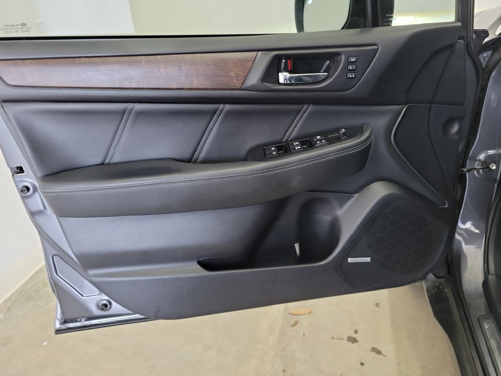 Used 2019 Subaru Outback 2.5i Limited w/ Popular Package #2 AWD/4WD image 24