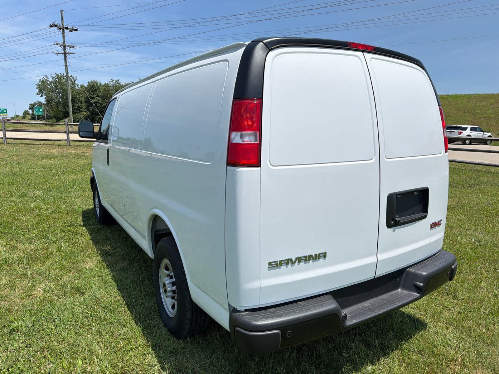 New 2026 GMC Savana 2500 w/ Driver Convenience Package RWD image 4