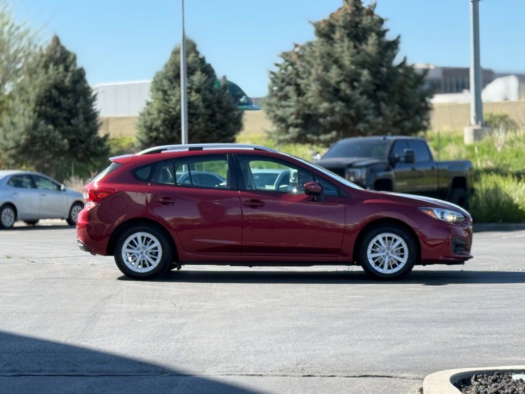 Used 2017 Subaru Impreza 2.0i Premium image 4