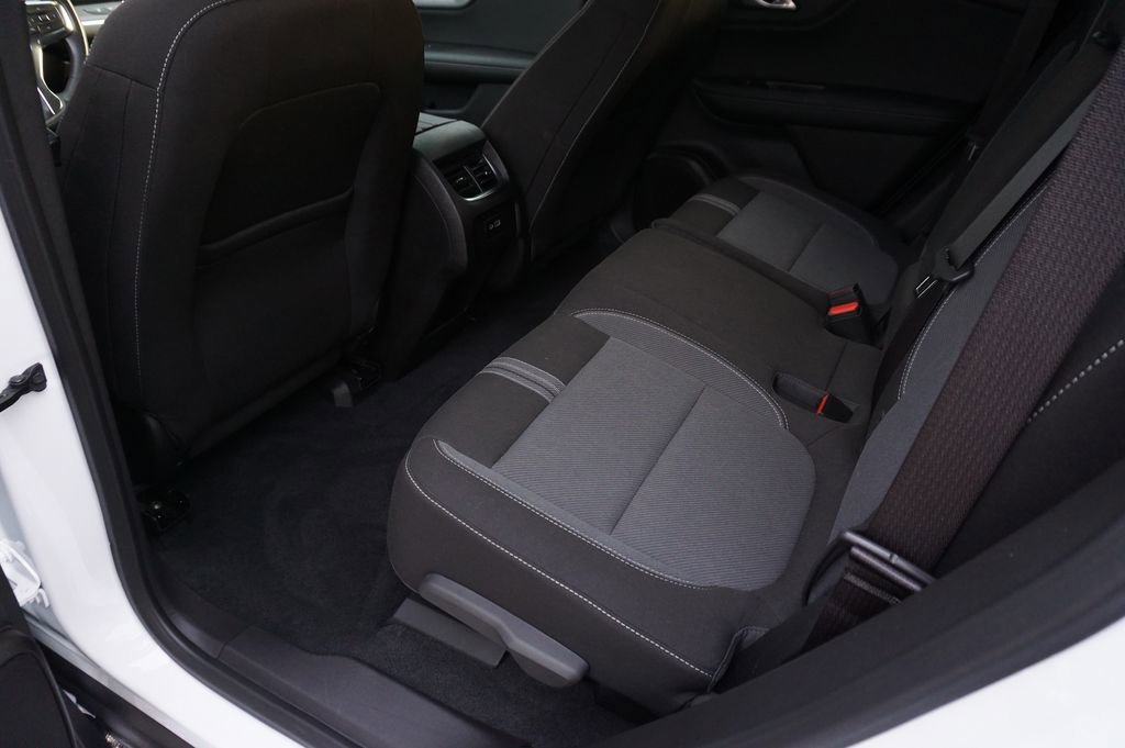 Used 2024 Chevrolet Blazer LT w/ Convenience Package FWD image 25
