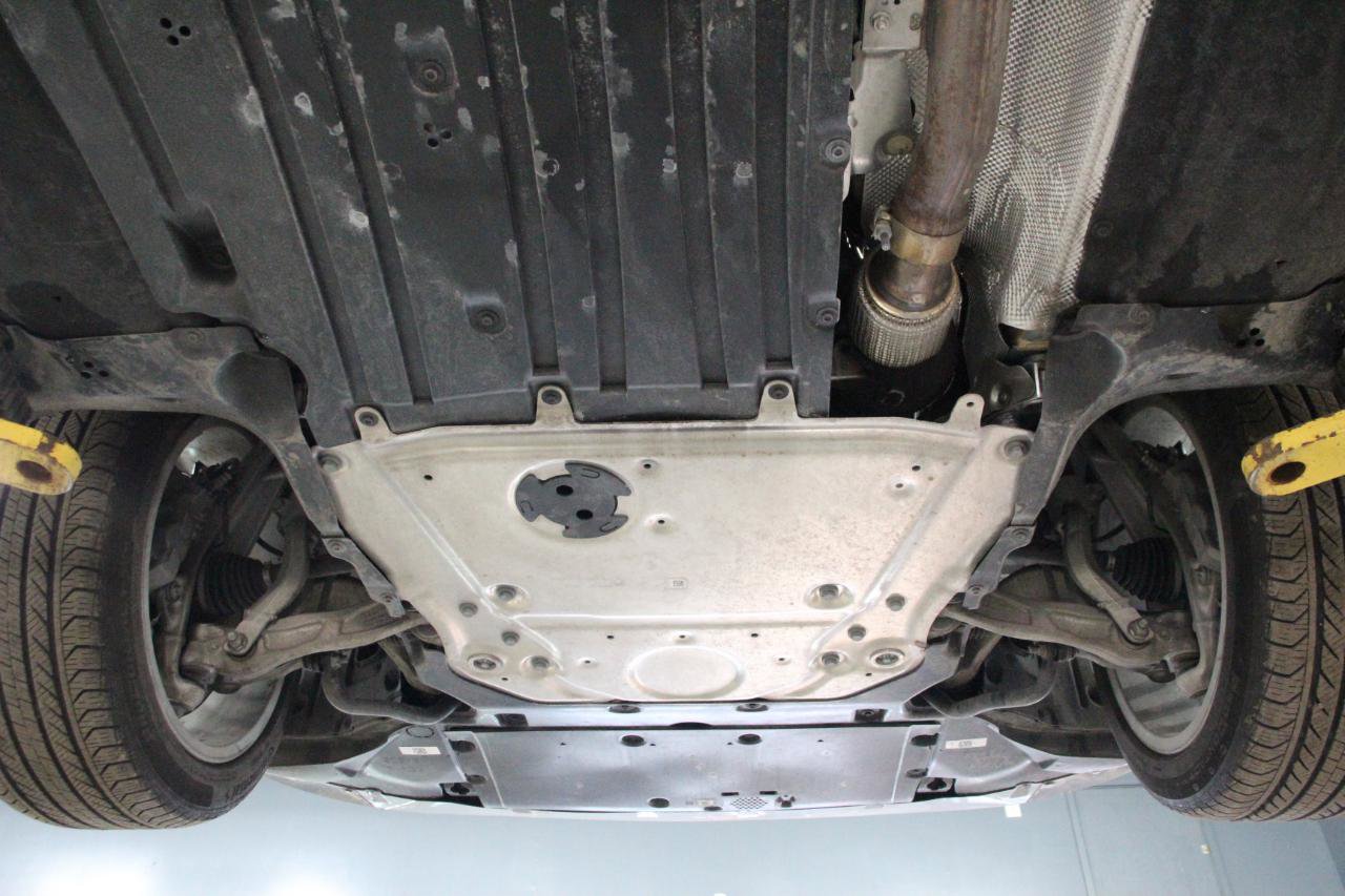 Used 2024 BMW 530i xDrive 530i xDrive Sedan w/ Convenience Package image 99