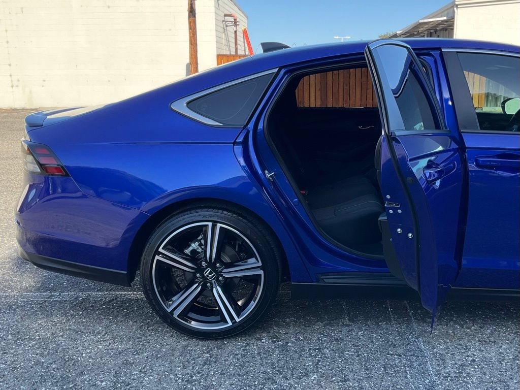 Used 2025 Honda Accord Sport image 21