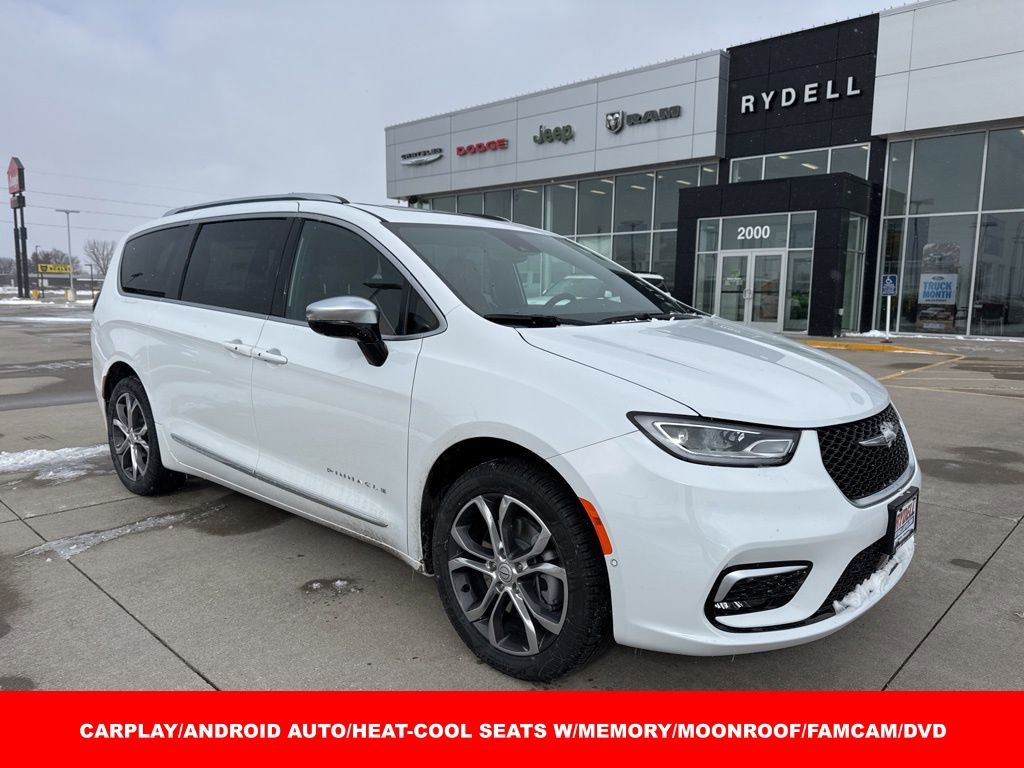 New 2026 Chrysler Pacifica Pinnacle AWD/4WD image 1