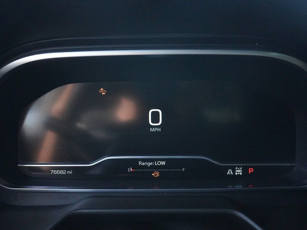 Used 2023 GMC Yukon SLT w/ SLT Premium Package image 55