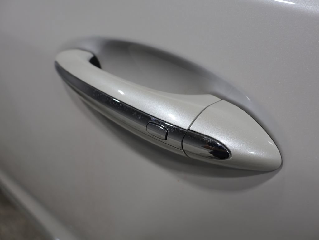Used 2022 Buick Enclave Avenir w/ Trailering Package, 5000 lbs. AWD/4WD image 9