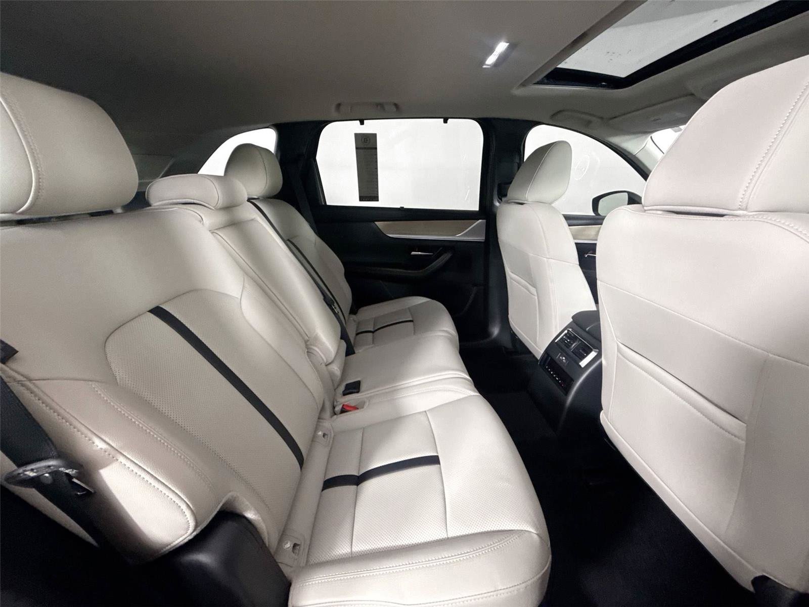 Certified 2025 MAZDA CX-70 3.3 Turbo w/ Premium Package image 46