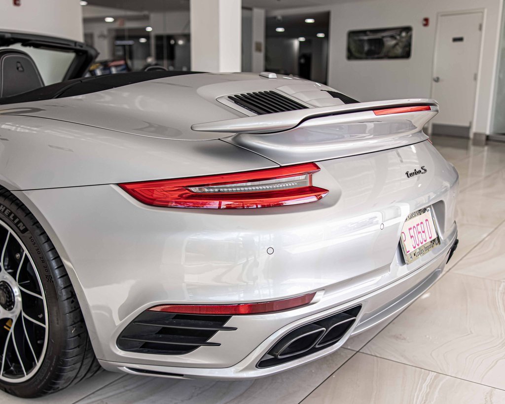 Used 2017 Porsche 911 Turbo S image 15
