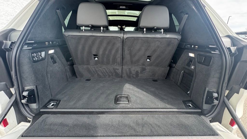 Used 2024 BMW X7 xDrive40i w/ M Sport Package image 10