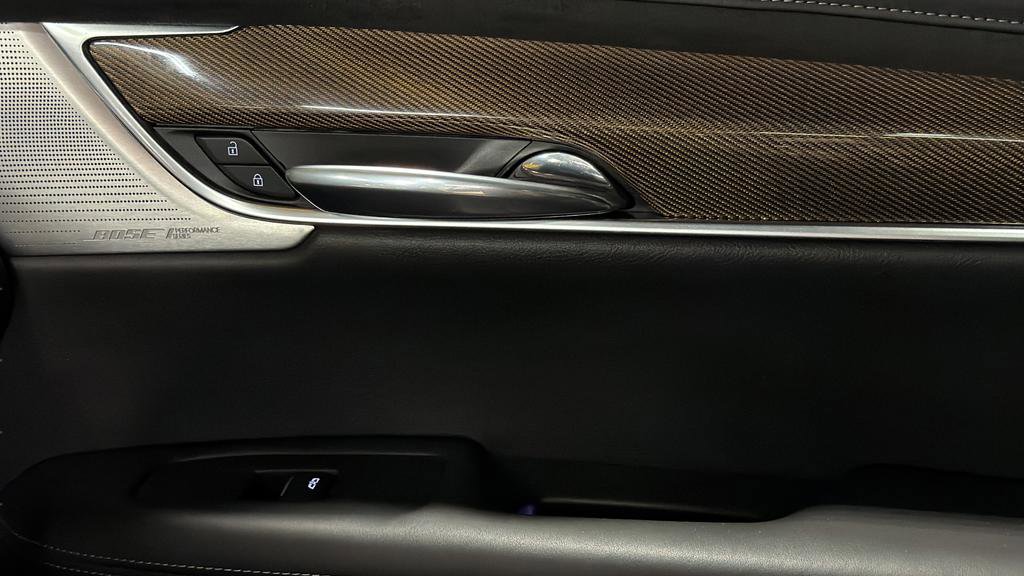 Used 2022 Cadillac XT6 Sport w/ Platinum Package image 19