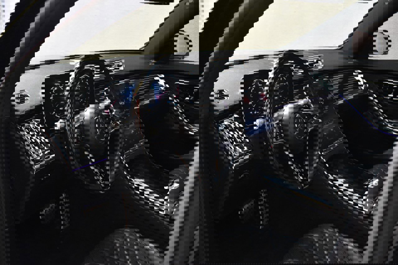 Used 2021 Mercedes-Benz S 580 4MATIC w/ AMG Line image 13