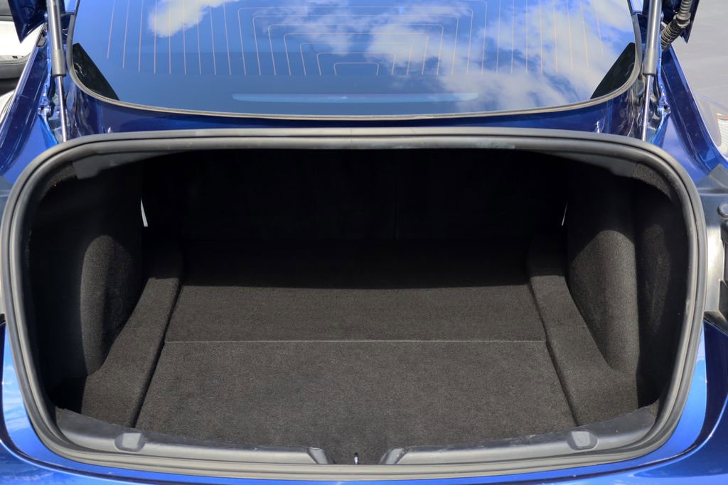 Used 2020 Tesla Model 3 Performance image 21