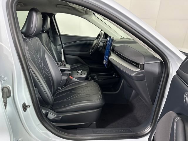 Used 2022 Ford Mustang Mach-E Select image 25