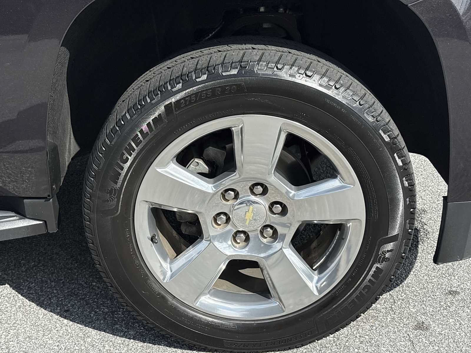 Used 2018 Chevrolet Suburban LS w/ All-Season Package AWD/4WD image 30