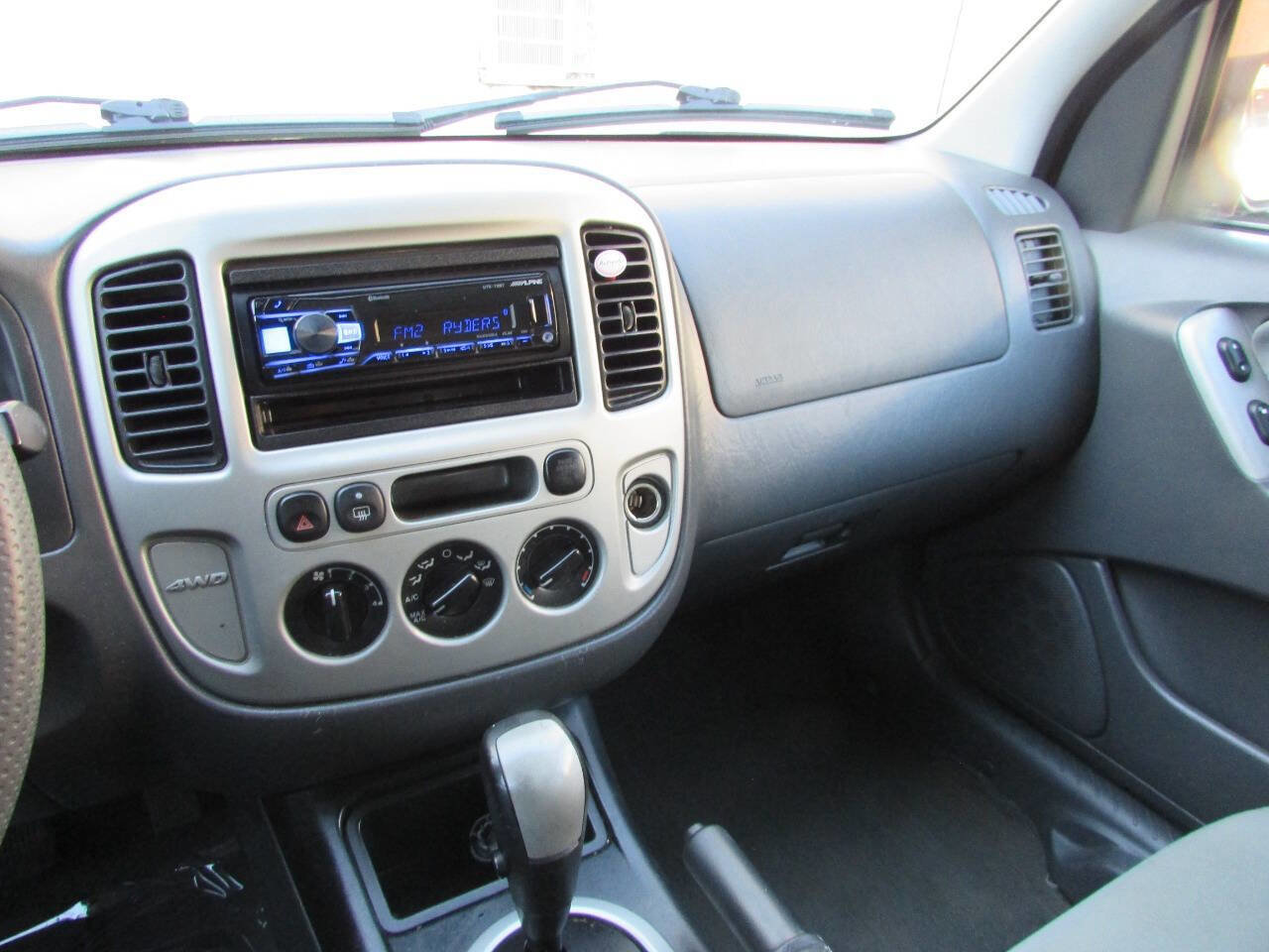 Used 2006 Ford Escape XLT image 27