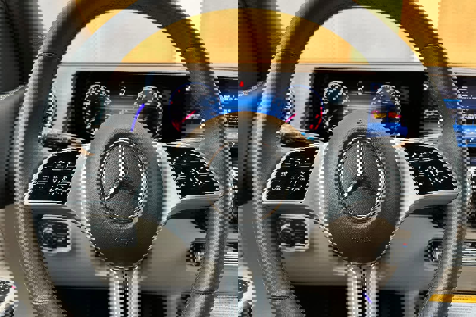 Certified 2025 Mercedes-Benz GLB 250 image 22