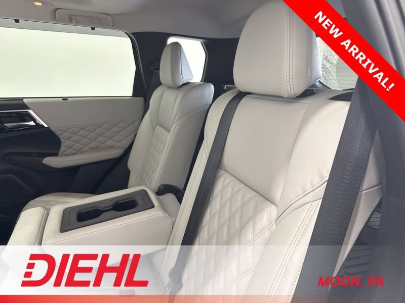 Used 2024 Mitsubishi Outlander SEL image 17