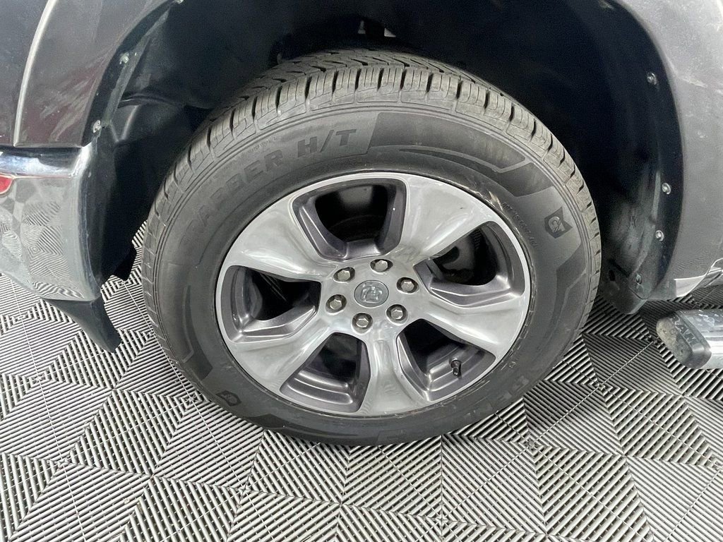 Used 2020 RAM 1500 Laramie image 11