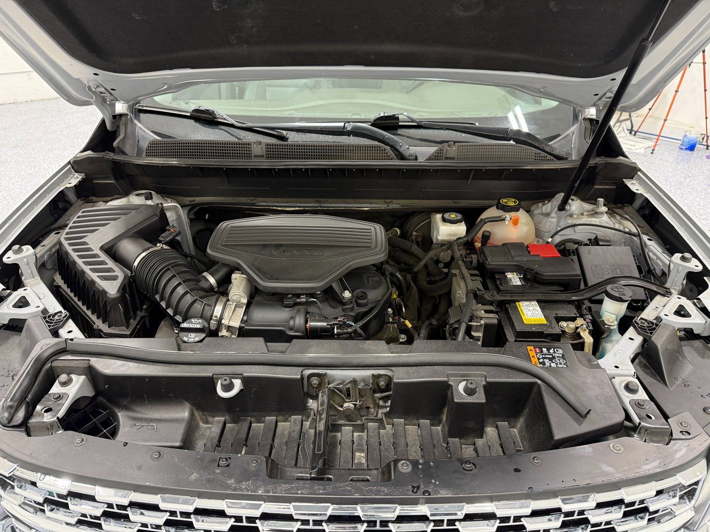 Used 2020 GMC Acadia SLT w/ LPO, Cargo Package image 57