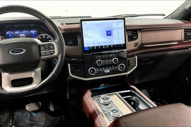 Used 2024 Ford Expedition Limited image 9