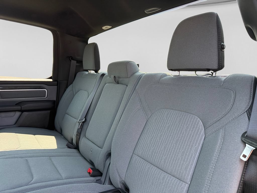 Used 2022 RAM 1500 Big Horn AWD/4WD image 37