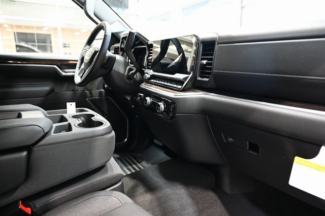 New 2026 GMC Sierra 1500 Elevation image 14